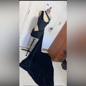 VELVET MATERIAL CUT OUT TWO PIECE DRESS!!! XS